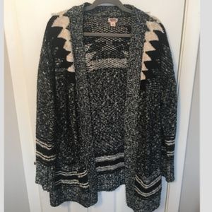 Mossimo Knit Black & White Tribal Print Cardigan